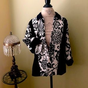 Soft black/white quilt design light weight jacket